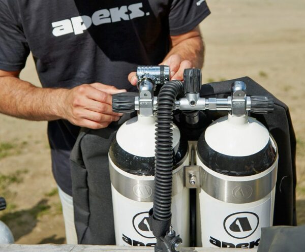 Манифолд с изолятором для баллонов 10 и 12л